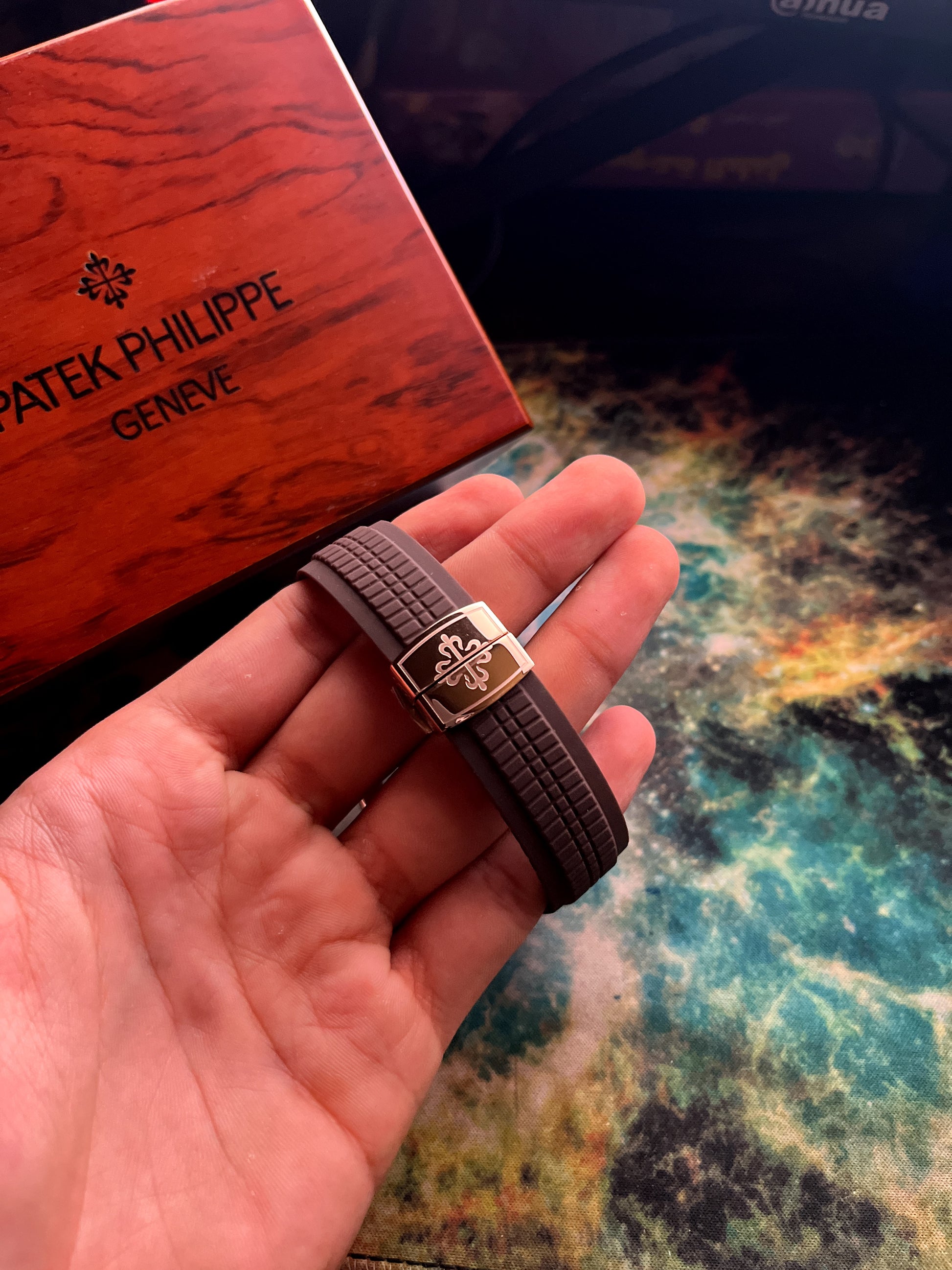 Patek Philippe Aquanaut – Mirror Original Automatic
