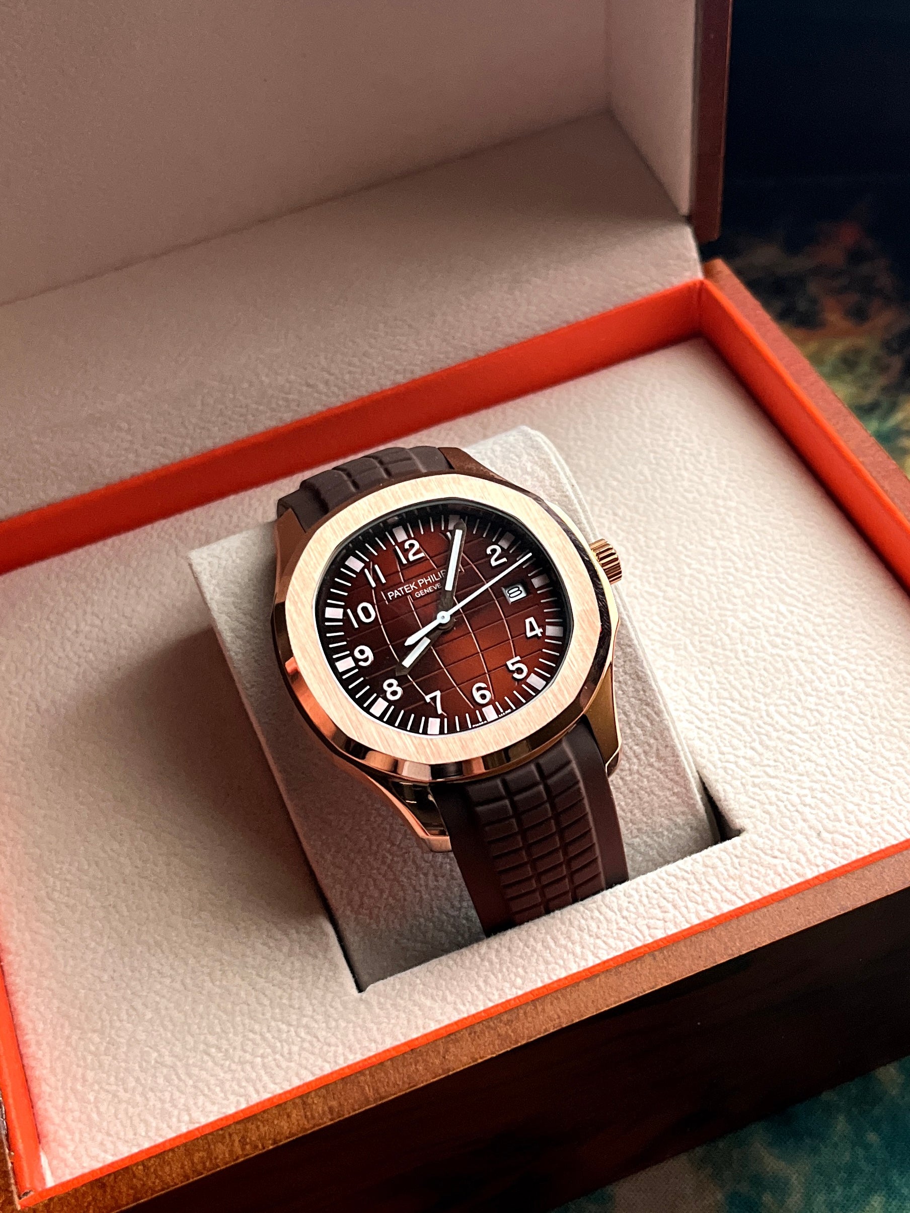 Patek Philippe Aquanaut – Mirror Original Automatic