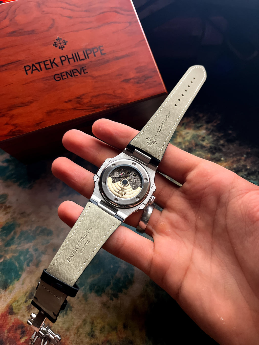 Patek Philippe Nautilus – Mirror Original Automatic