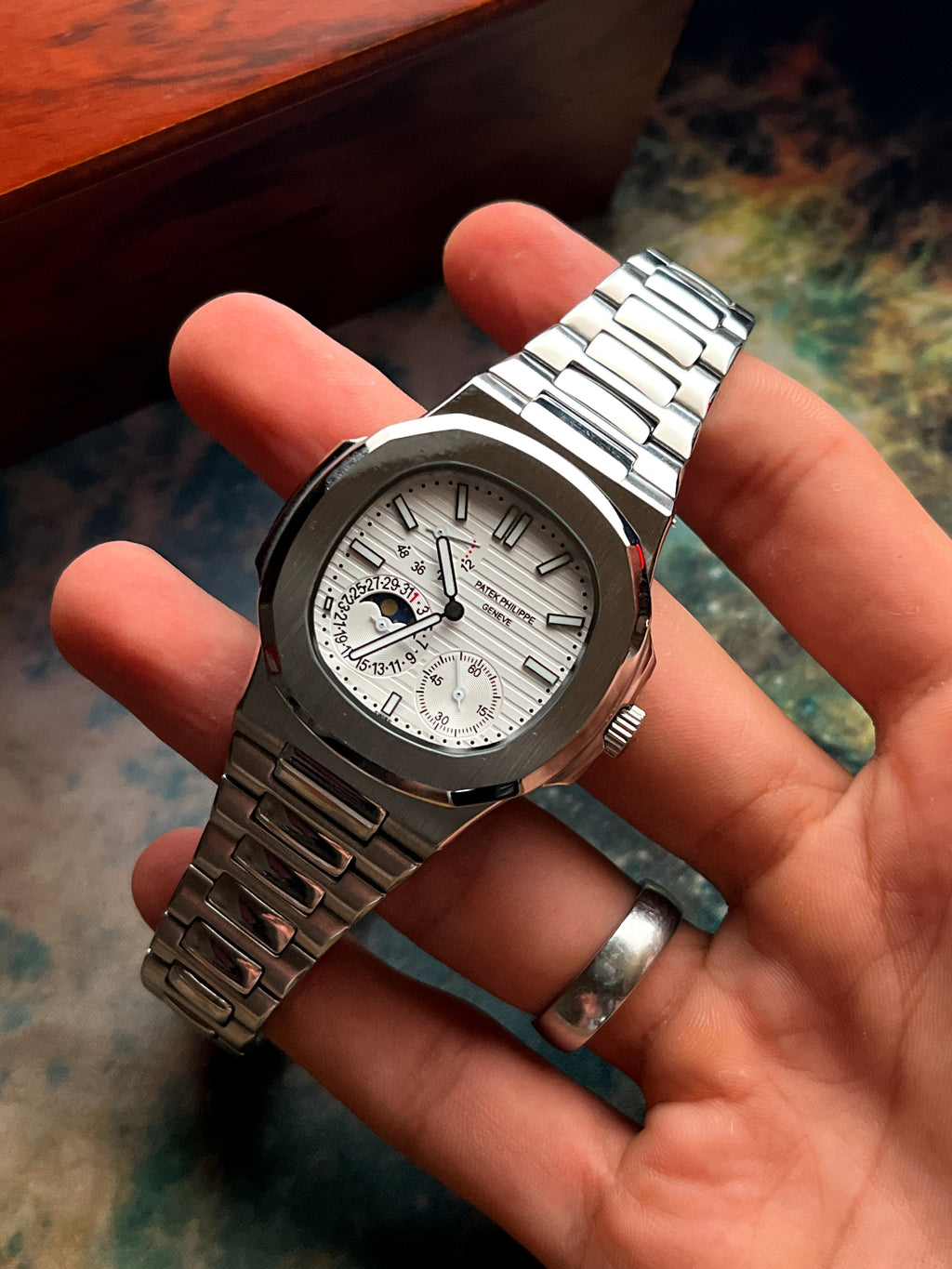 Patek Philippe Nautilus – Mirror Original Automatic.
