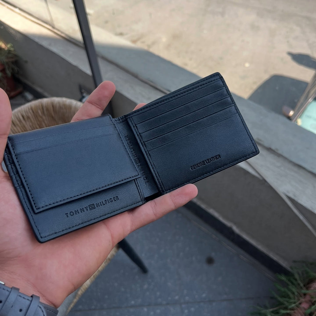 Tommy Hilfiger Wallet c
