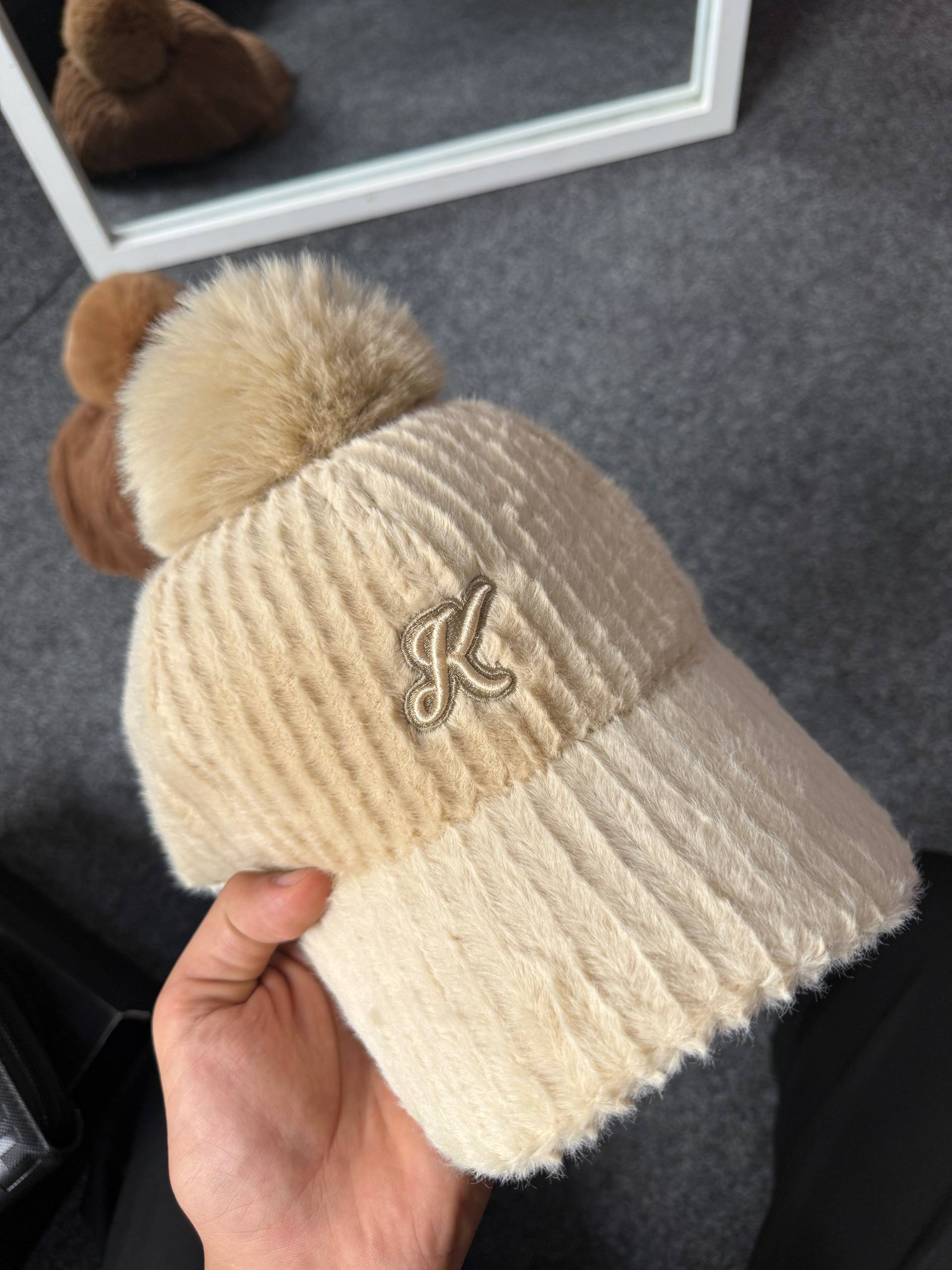 Women Winter Cap V2
