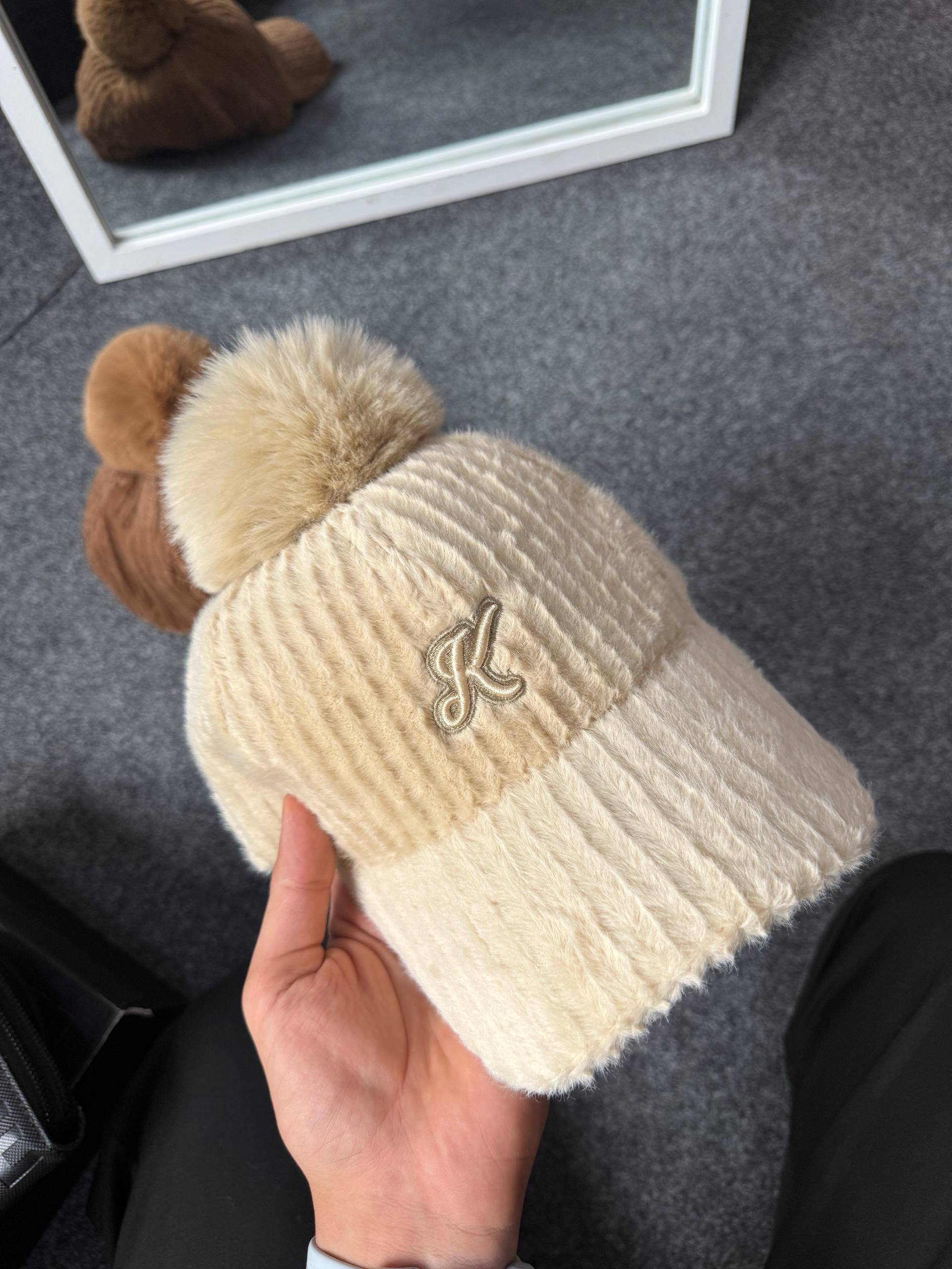 Women Winter Cap V2