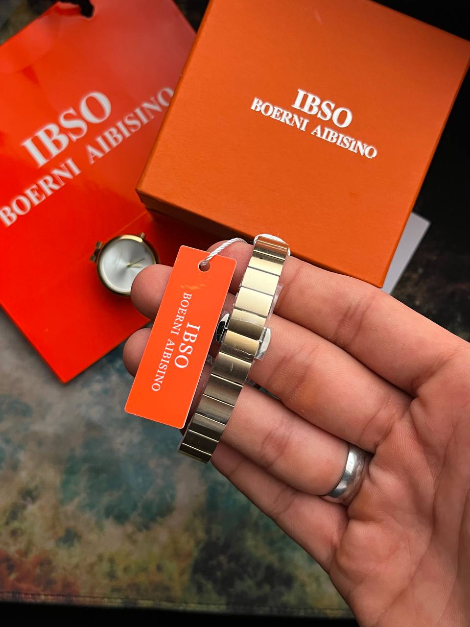 ساعة يد نسائية فاخرة – IBSO BOERNI AIBISINO