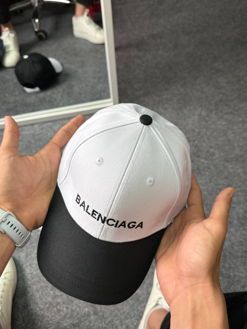 Balenciaga Cap
