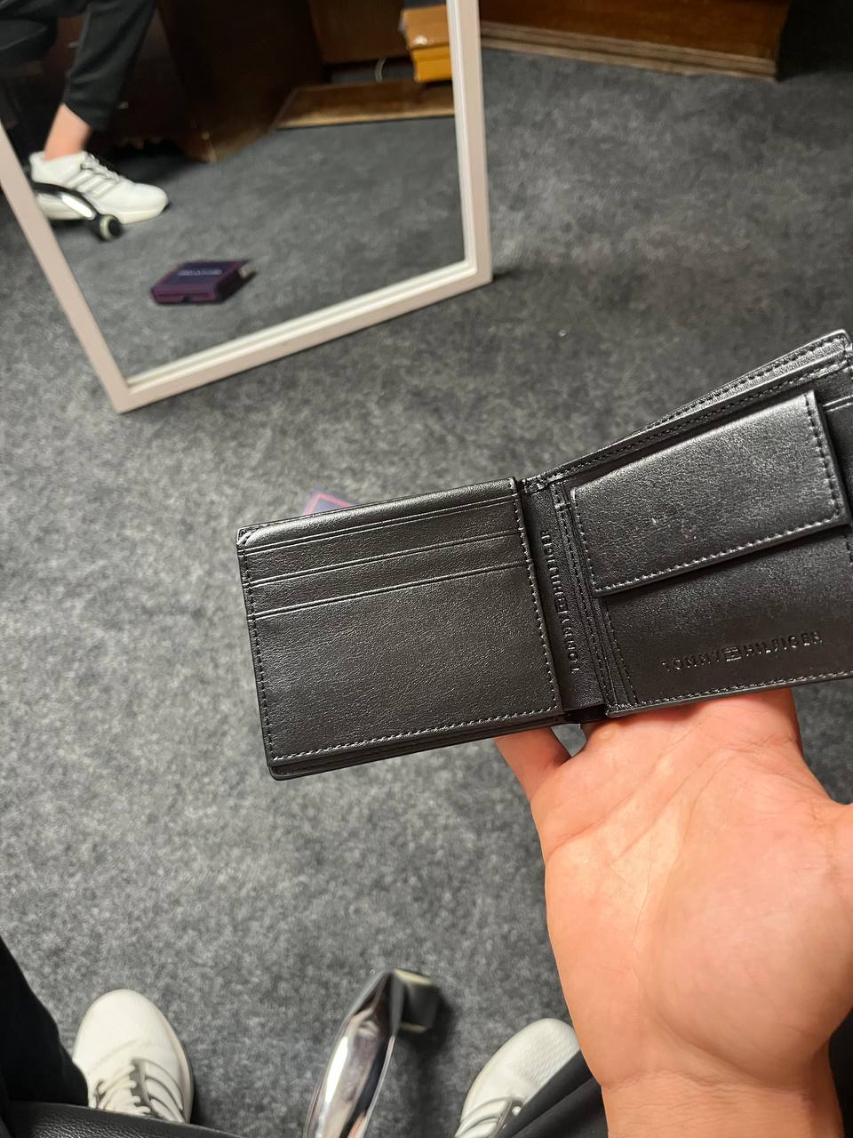 Tommy Hilfiger Wallet v