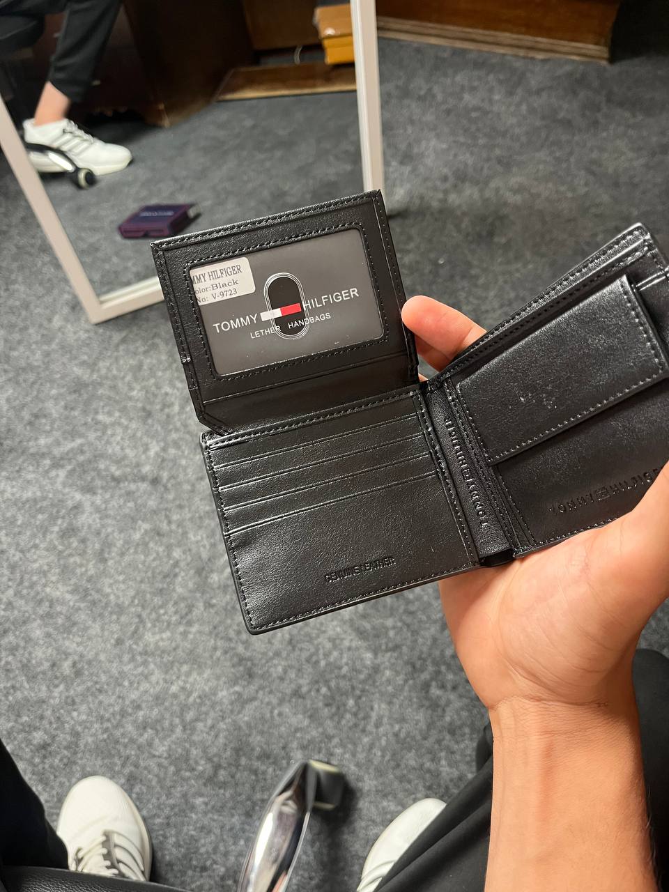 Tommy Hilfiger Wallet v