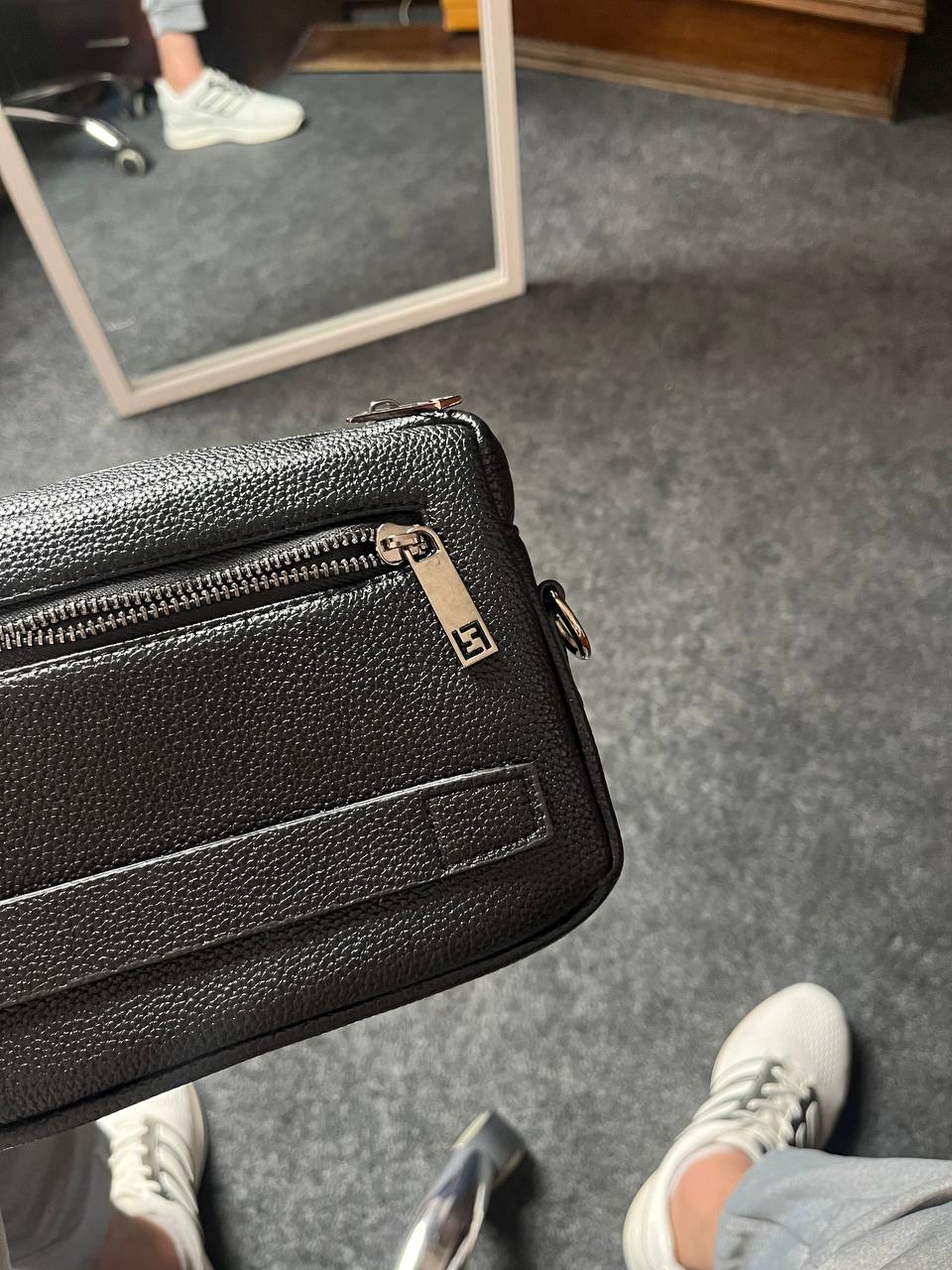 Fendi Hand-Cross Bag