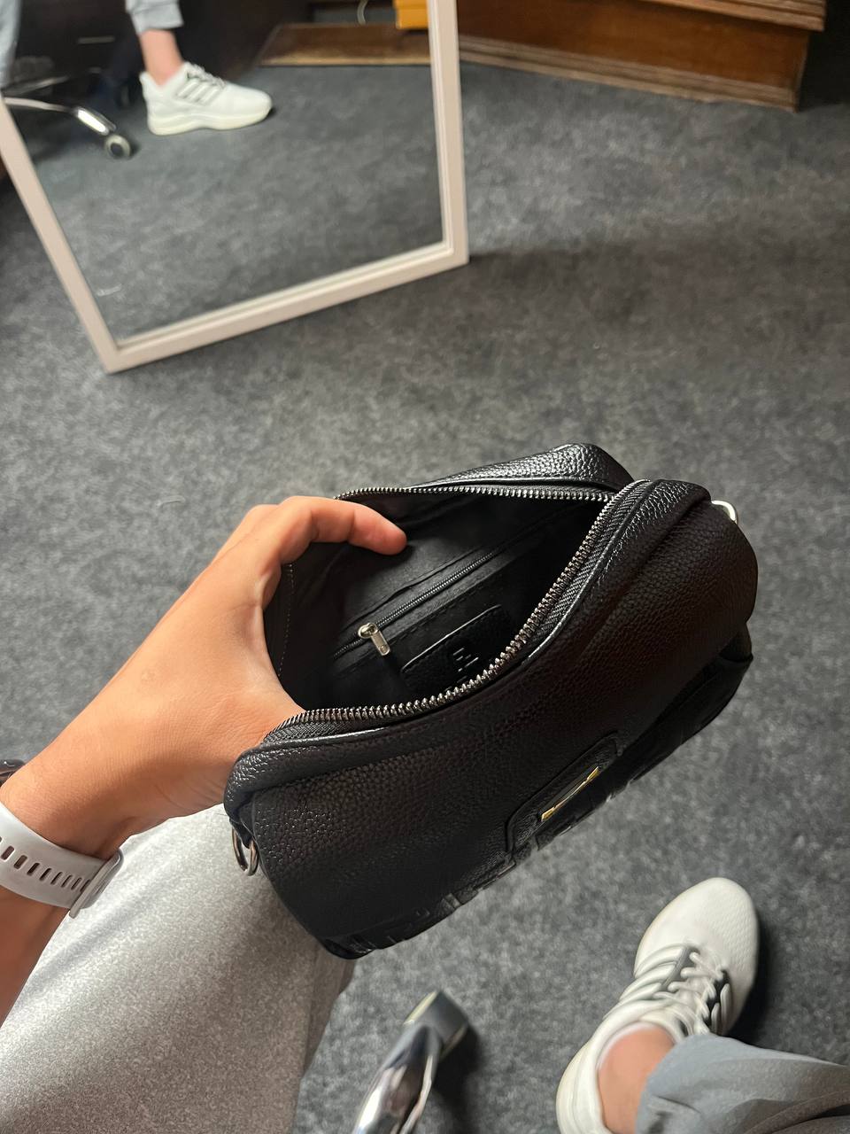 Fendi Hand-Cross Bag