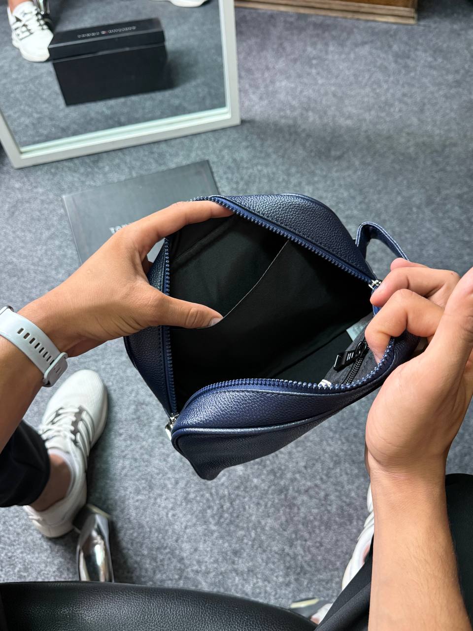 Tommy Hand Bag V1