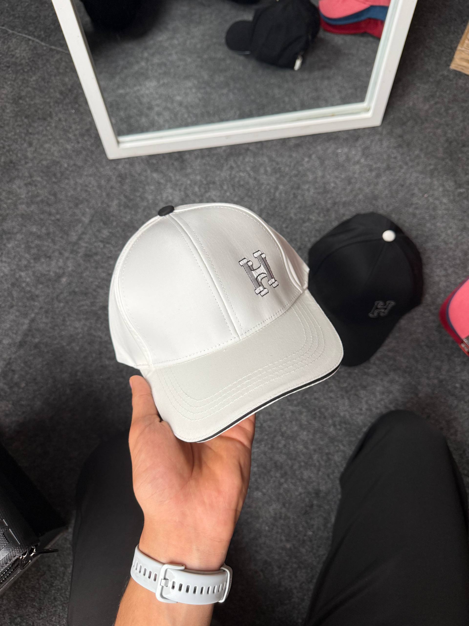 Hermes Cap v1